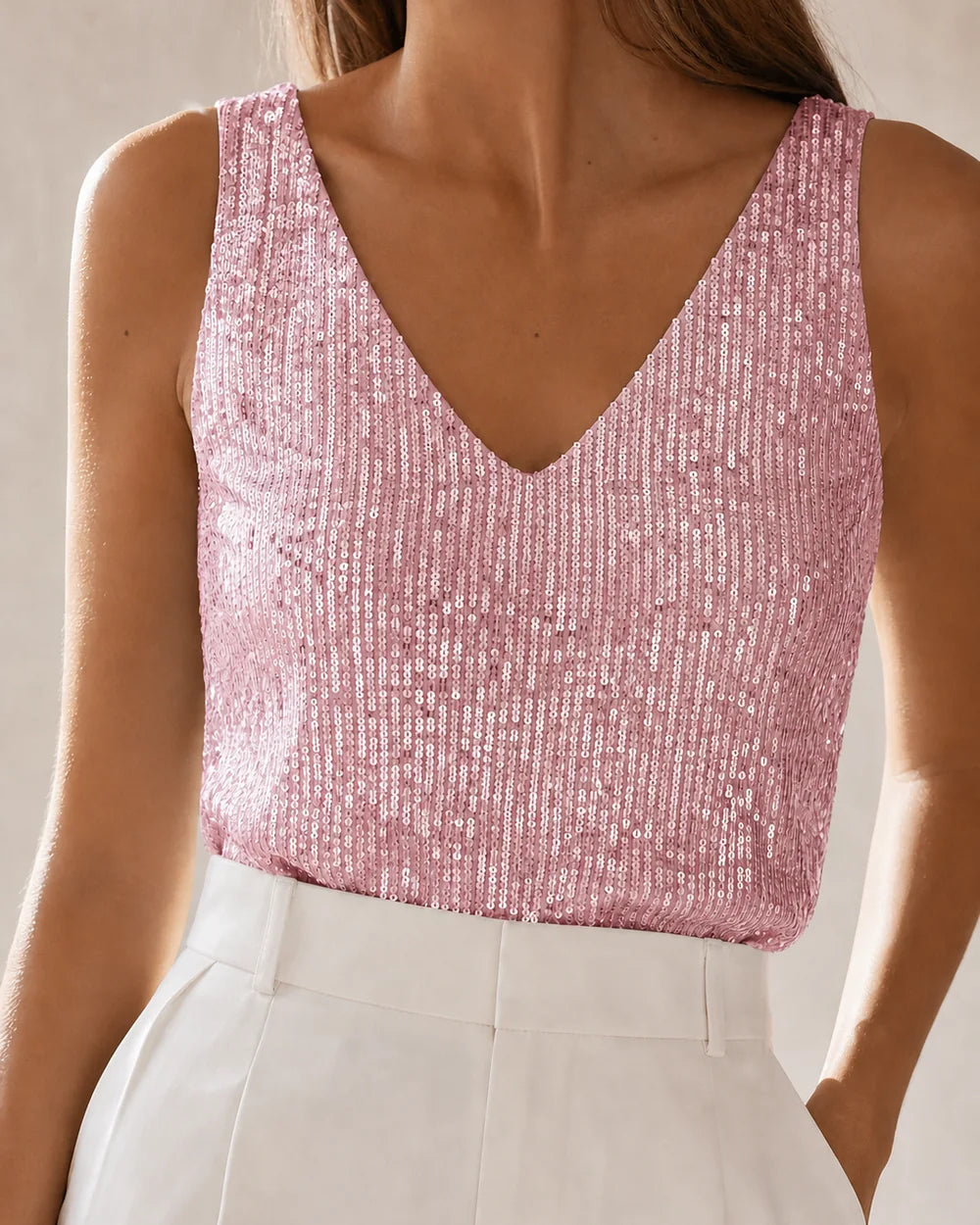 Martha | Ženski top z bleščicami in V-izrezom — image 9