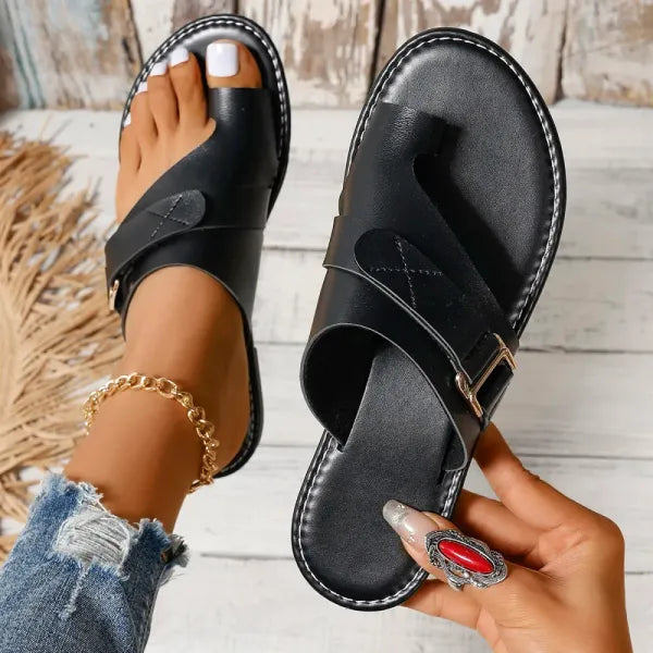 Momount Women Flat Sandals – Black Leather Toe-Ring Buckle Slide